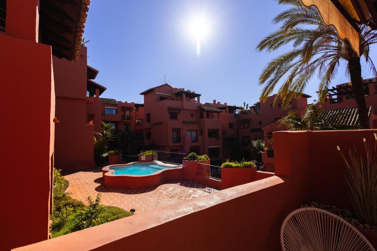 Two-Room Apartment In Elviria Near The Beach With Parking Marbella Eksteriør bilde