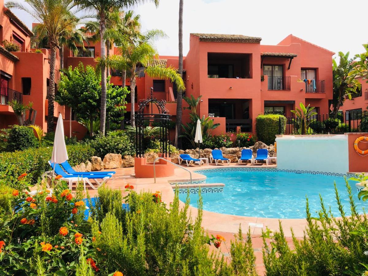 Two-Room Apartment In Elviria Near The Beach With Parking Marbella Eksteriør bilde